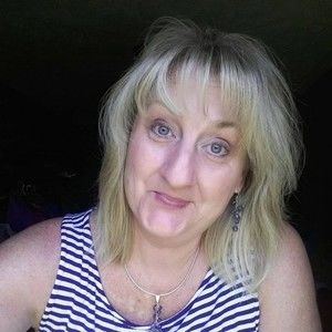 Meet your Posher, Brenda